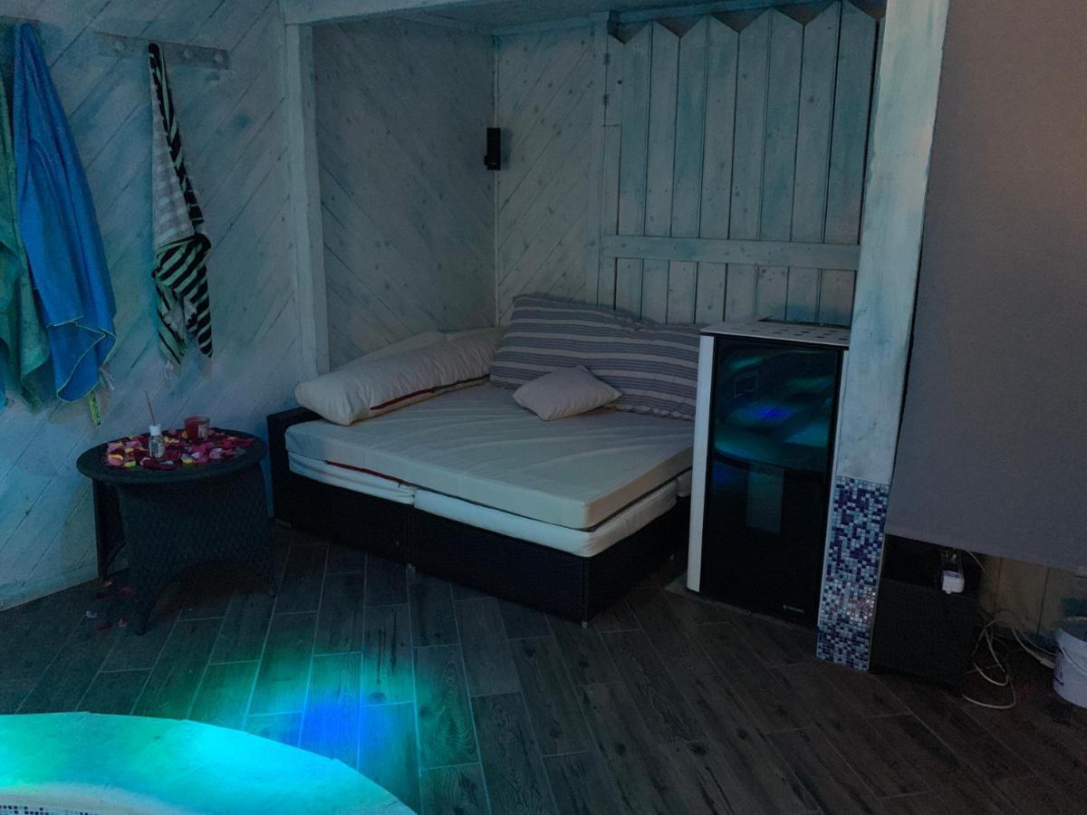Villa Carmen Кастел Волтурно Екстериор снимка