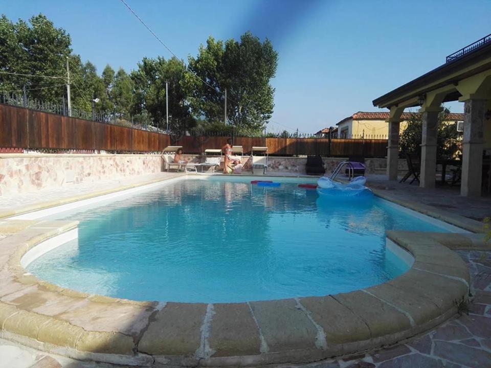 Villa Carmen Кастел Волтурно Екстериор снимка